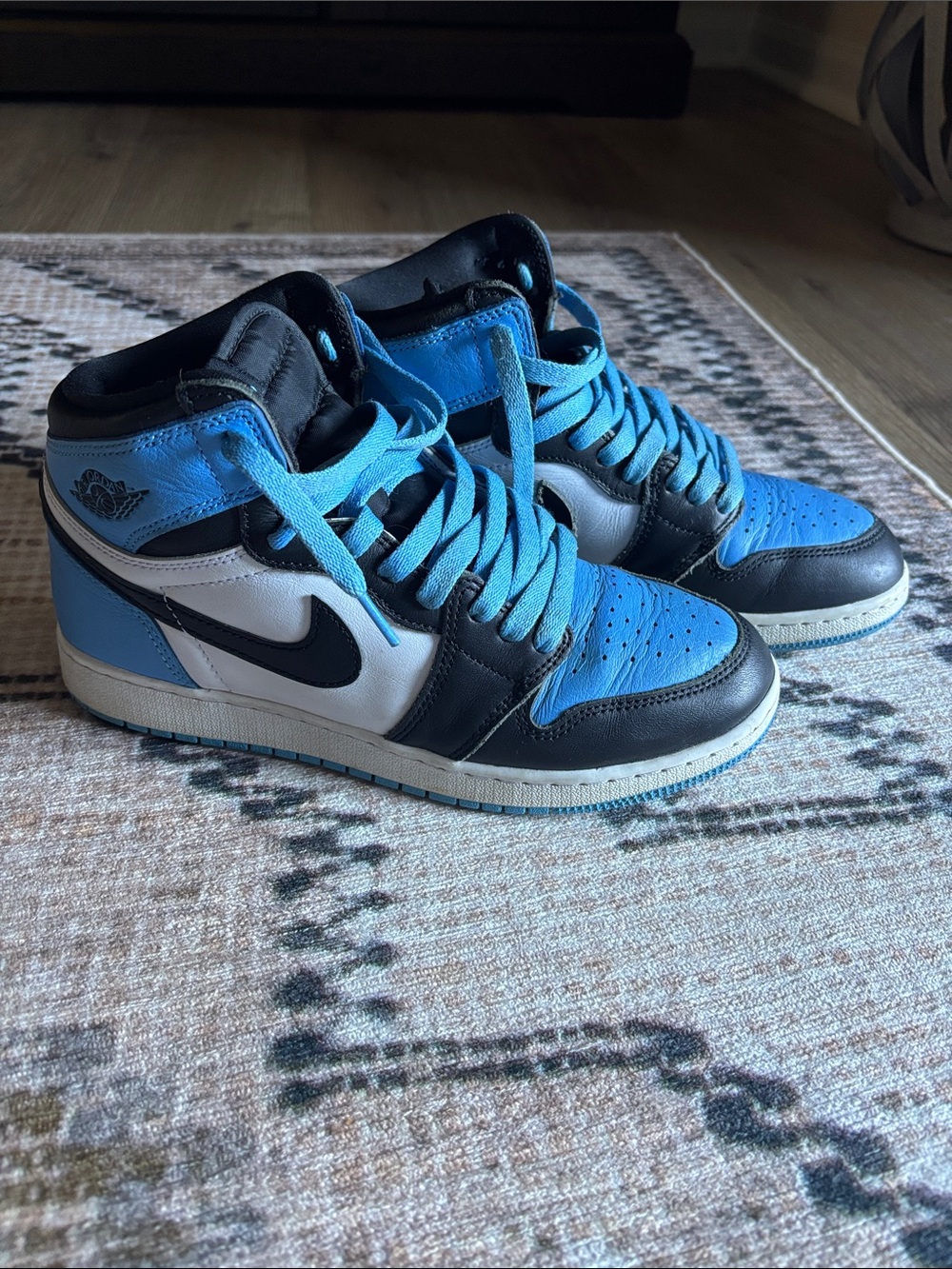 Nike Blue/Black/White High Top Sneakers